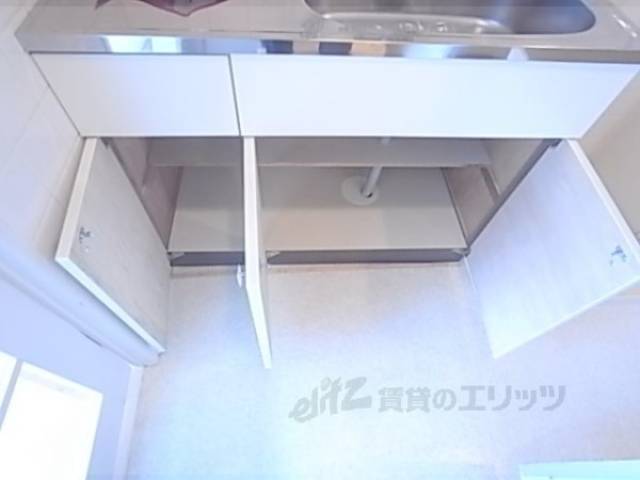 キッチン　収納場所