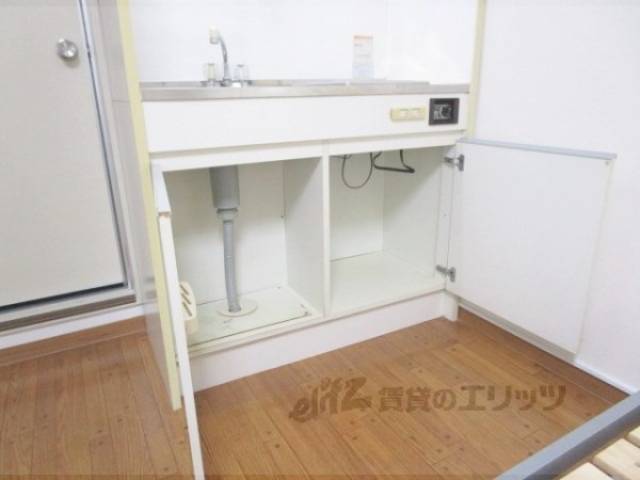 収納　下部収納