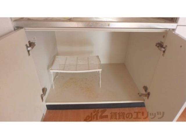 キッチン　キッチン下部収納
