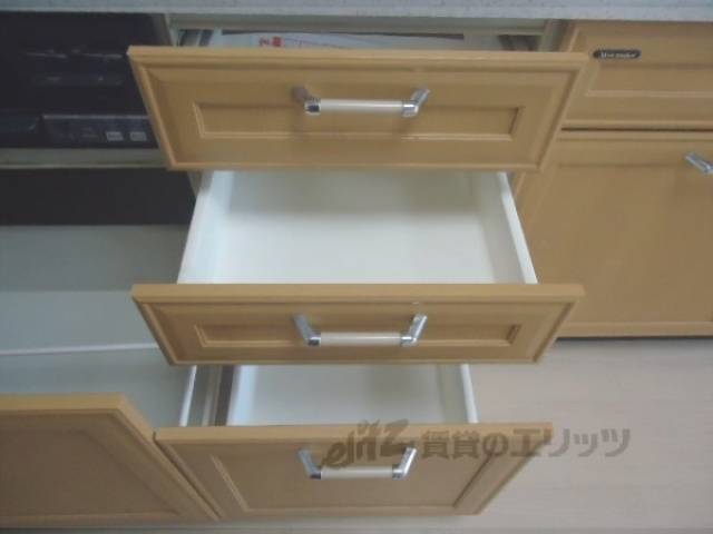 キッチン　収納