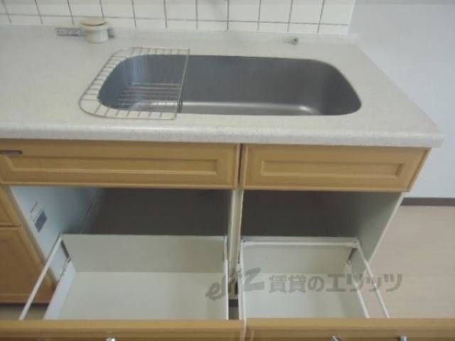 キッチン　収納