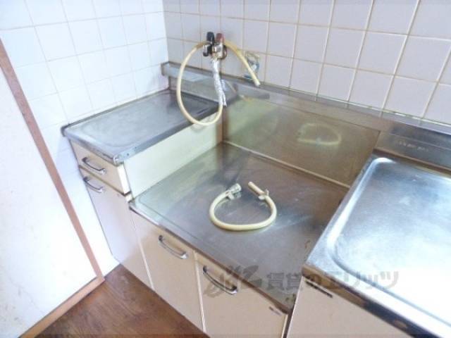 キッチン　コンロ設置場所