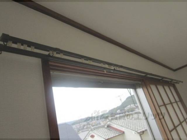 カーテンレール