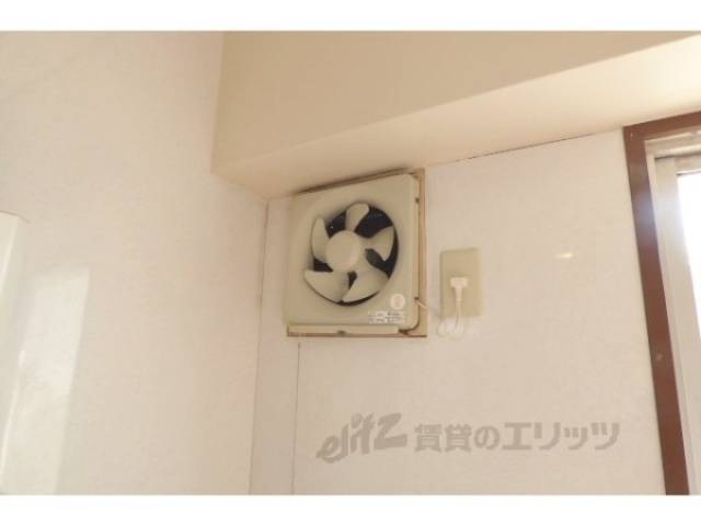 キッチン　キッチン換気扇