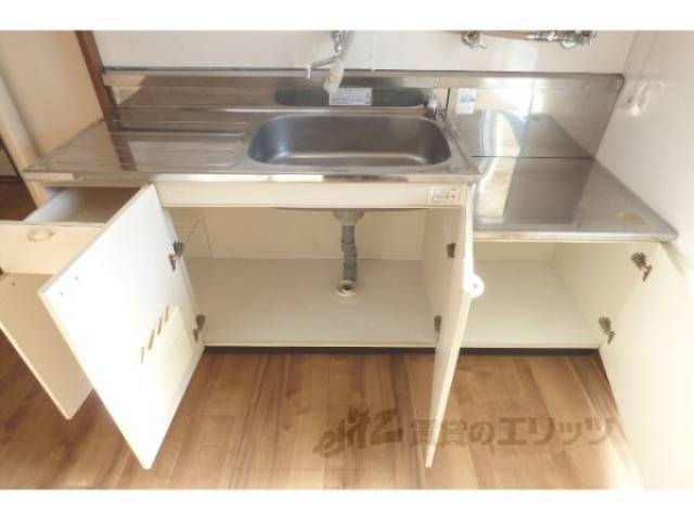 キッチン　キッチン下部収納