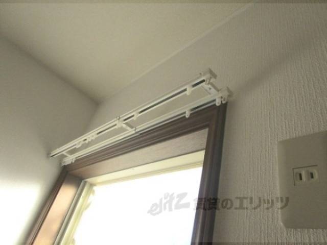 カーテンレール