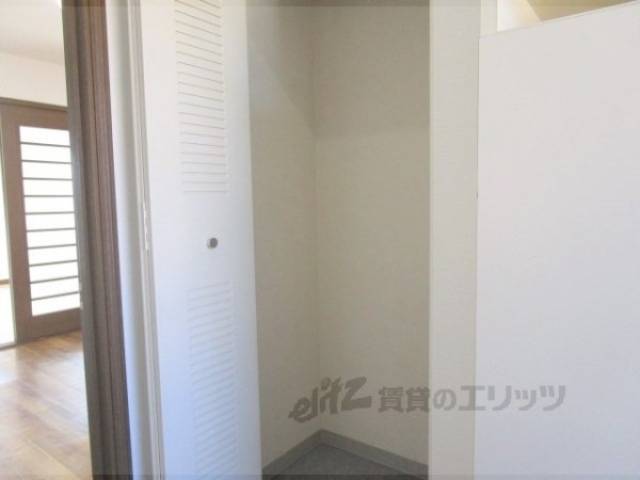 収納　廊下収納