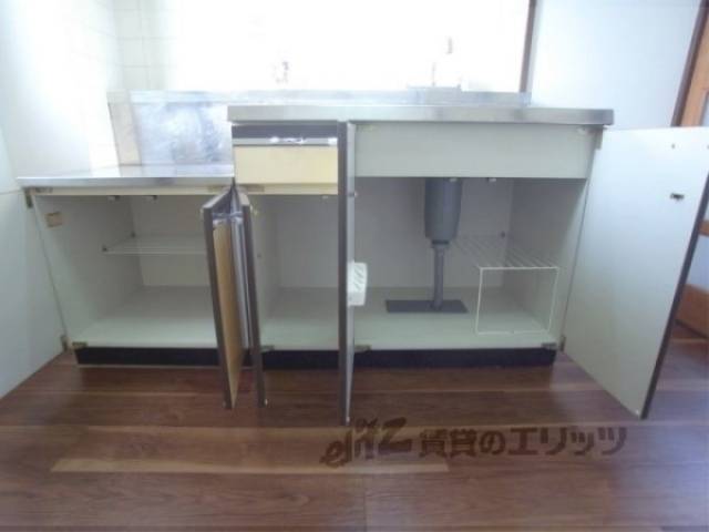 キッチン　キッチン下部収納