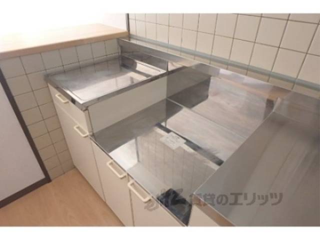 キッチン　コンロ設置場所