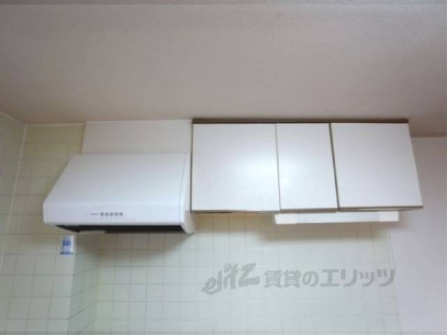 キッチン　キッチン上部収納