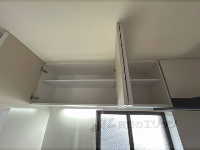 キッチン　キッチン上部収納