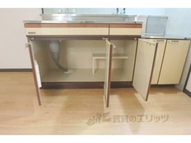 キッチン　キッチン下部収納