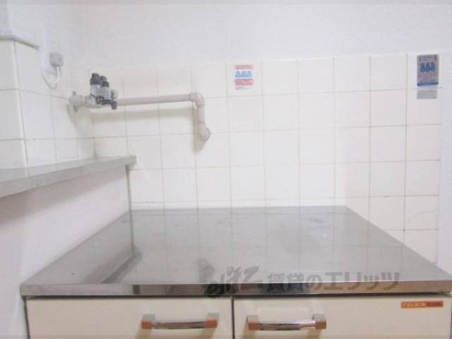 キッチン　コンロ置き場