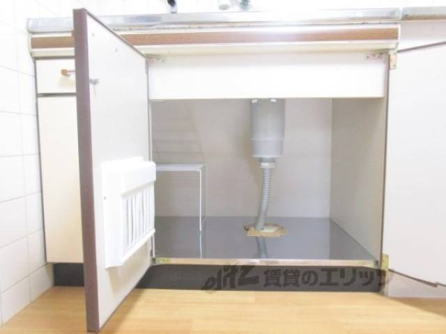 キッチン　キッチン下部収納