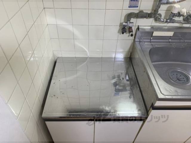 キッチン　コンロ置き場