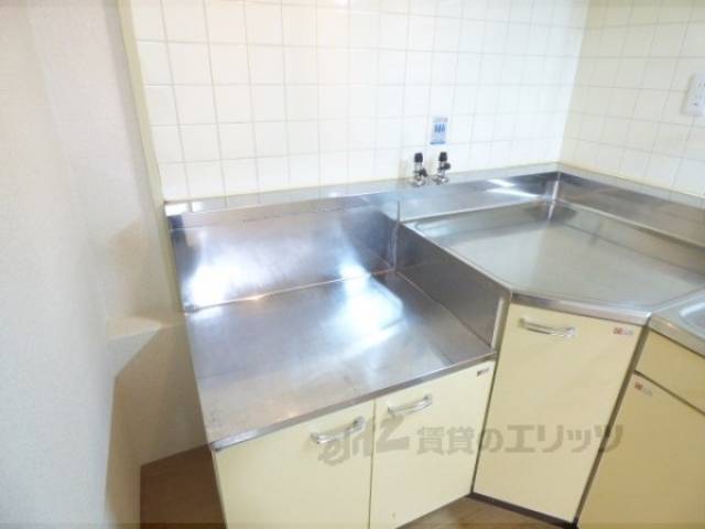 キッチン　コンロ置き場