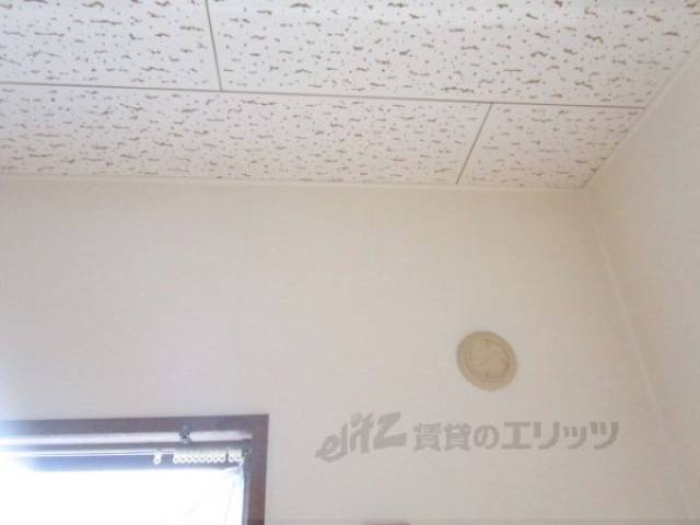 エアコン　設置場所