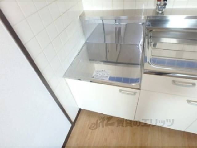 キッチン　コンロ置き場