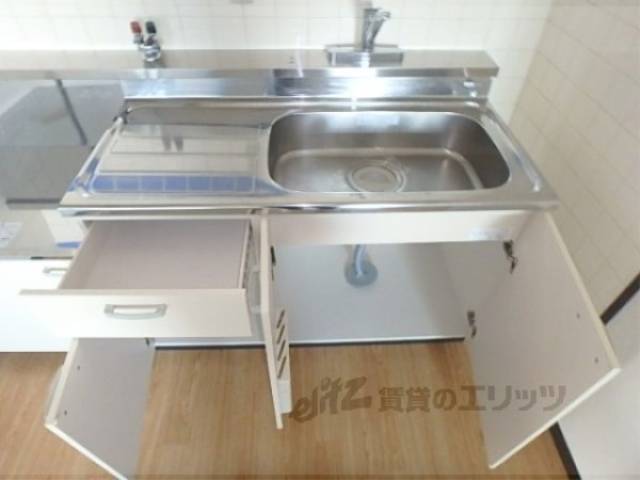 キッチン　キッチン下部収納