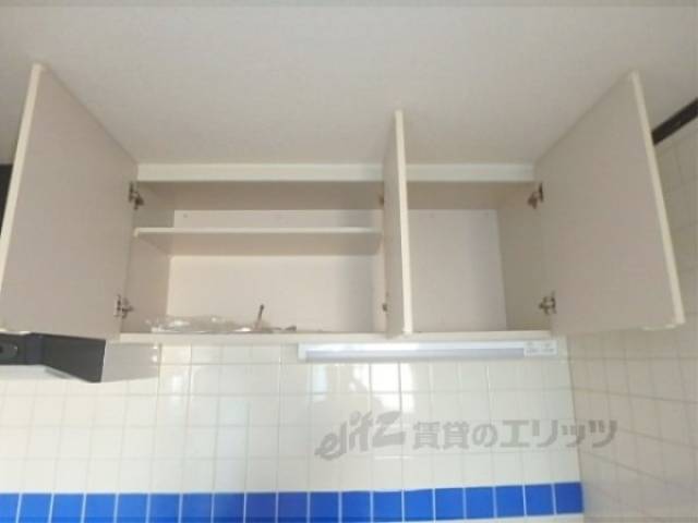 キッチン　キッチン上部収納