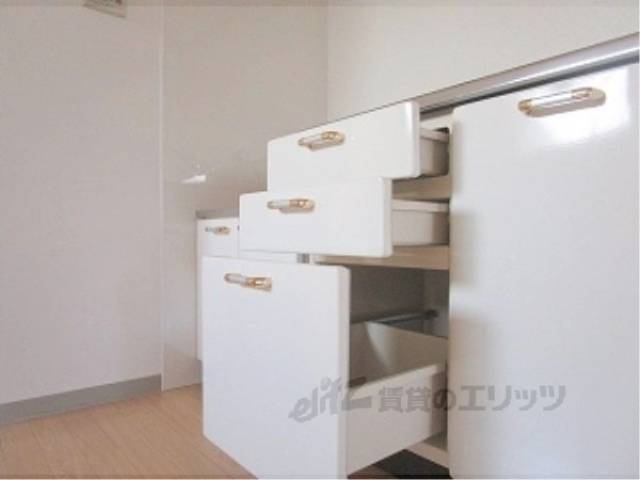 キッチン　キッチン下部収納