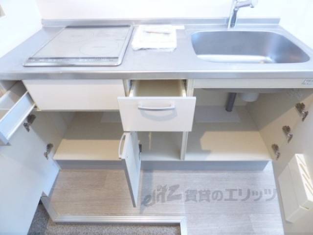 キッチン 収納