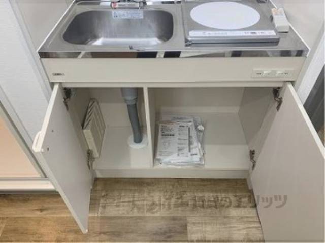 キッチン　収納下部