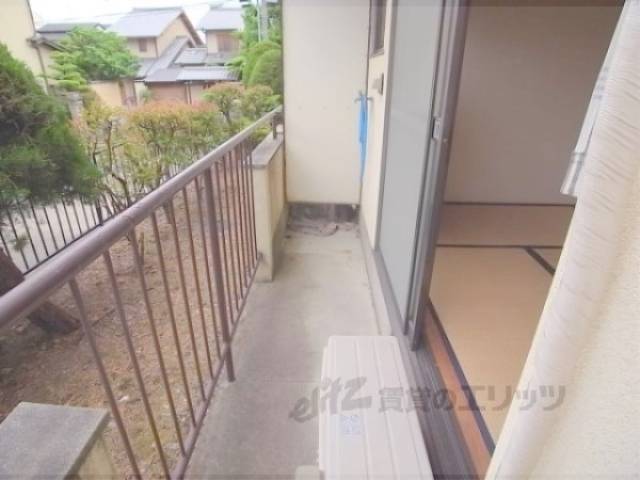 ベランダ 程よい広さです。