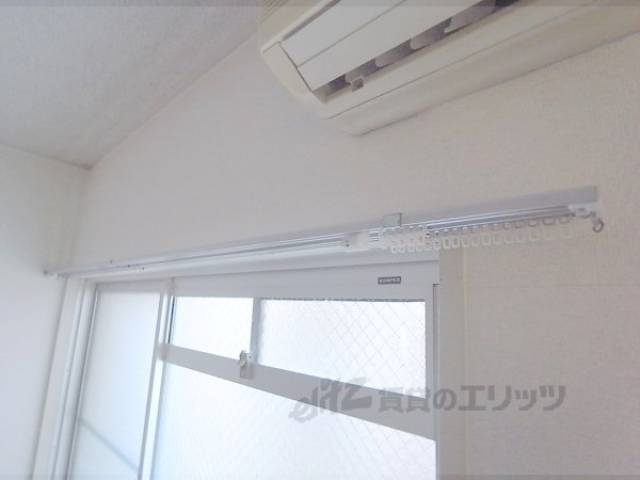 カーテンレール