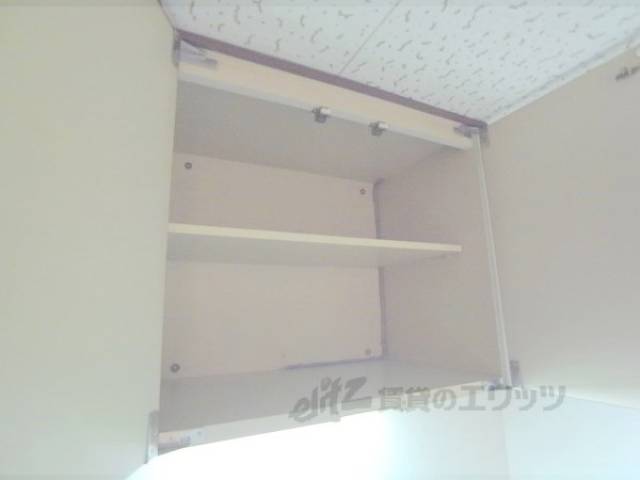 キッチン上部収納