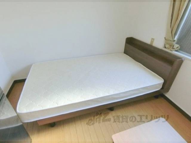 ベッド