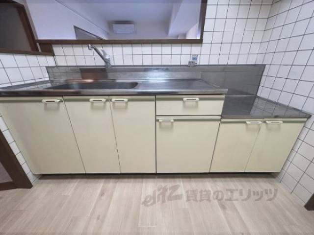 キッチン　収納