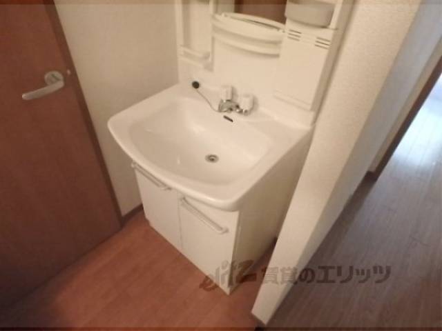 洗面所　独立洗面台