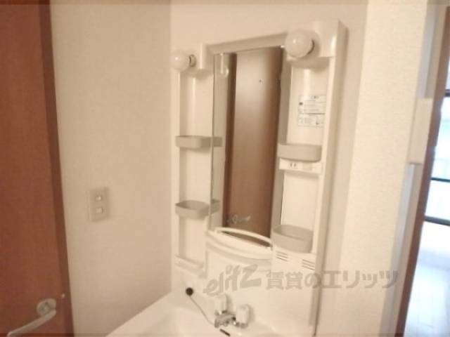 洗面所　独立洗面台