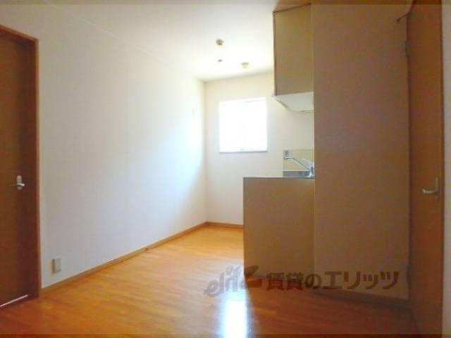 洋室　ダイニングキッチン