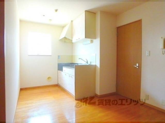 洋室　ダイニングキッチン