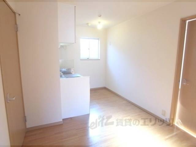 キッチン　広々したダイニングキッチンですよ