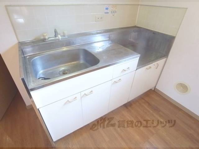 キッチン　広々としたキッチンですよ