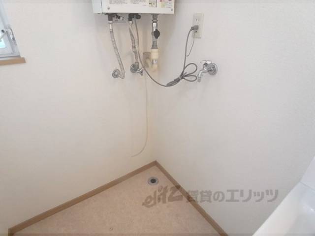 洗濯機置場　室内に設置可能ですよ