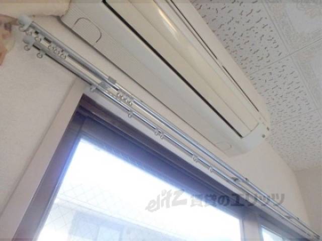 カーテンレール