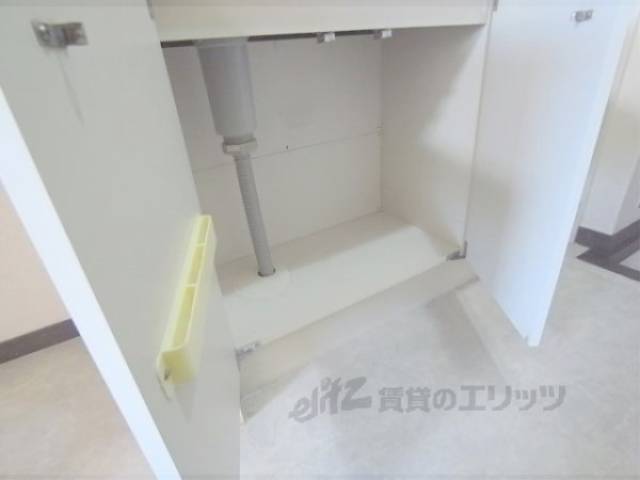 キッチン下部収納