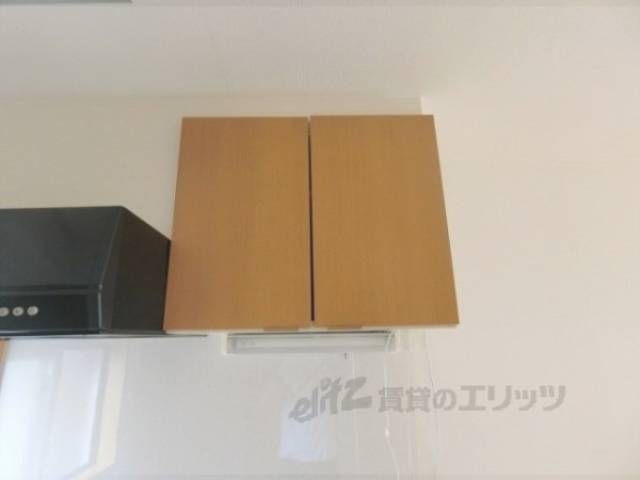 キッチン　上部収納