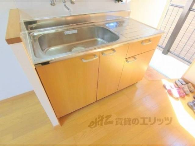 キッチン　下部収納