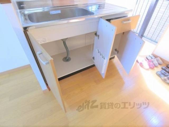 キッチン　下部収納