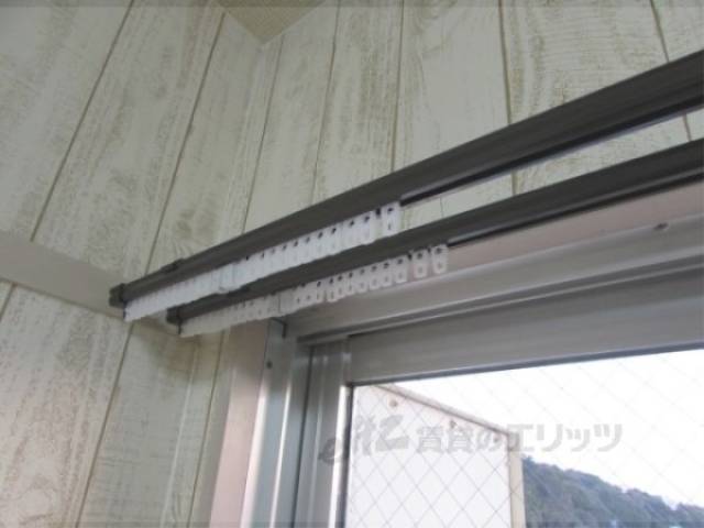 カーテンレール