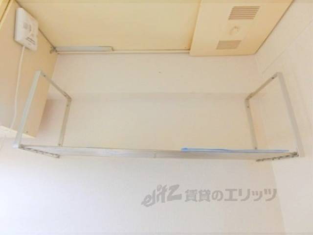 キッチン　キッチン上部収納