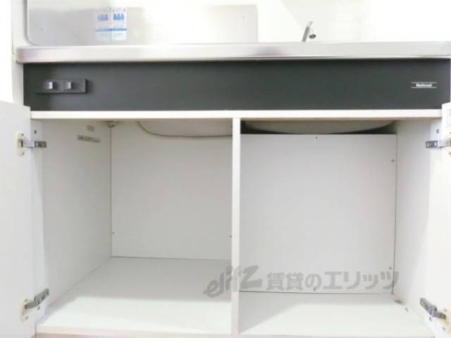 キッチン　下部収納