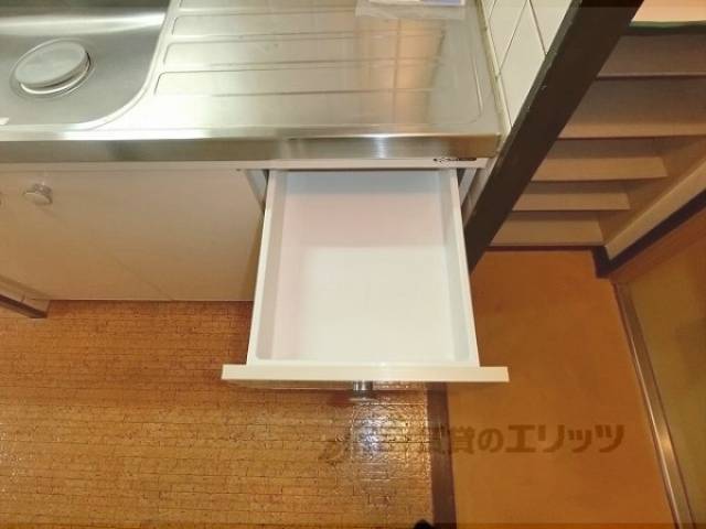 キッチン　下部収納