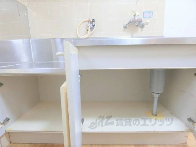 キッチン　キッチン下部収納