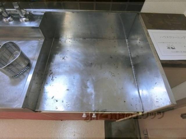 キッチン　コンロ置き場